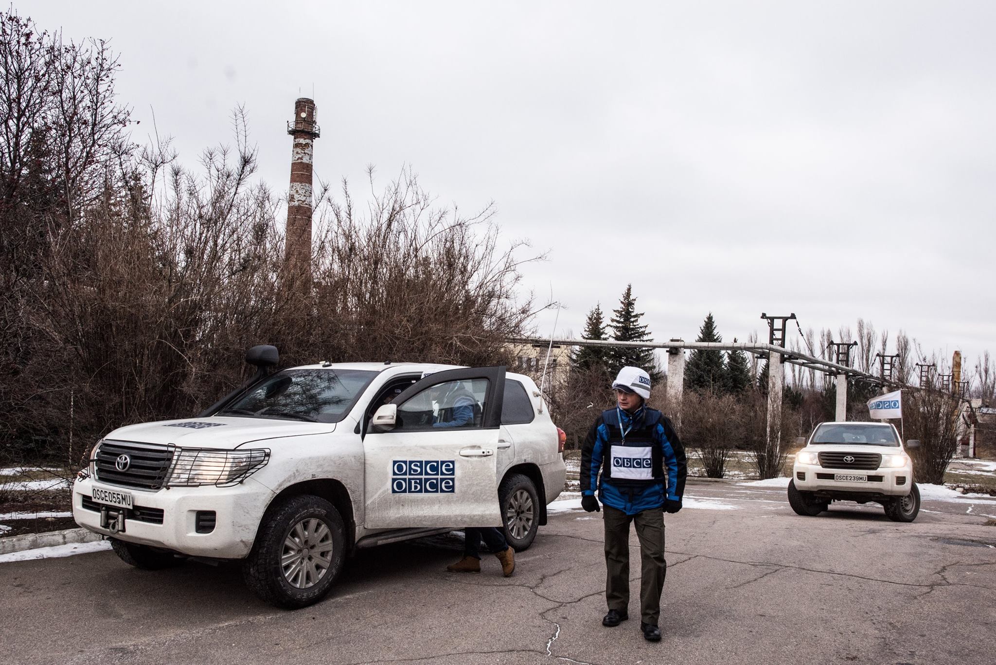 Патруль місії ОБСЄ в Україні пошкоджено у результаті вибуху, є загиблі