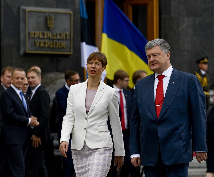Президент Естонії: Україна повинна залишатись у центрі світової уваги