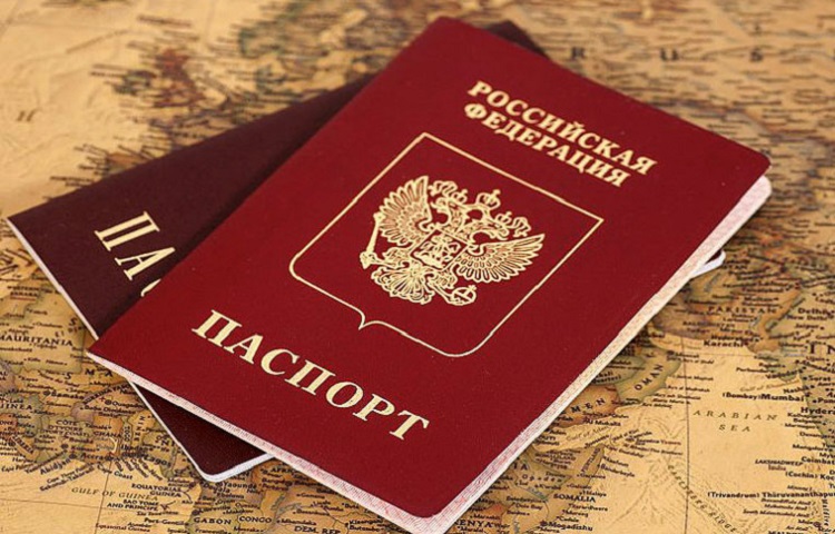 США та Франція засуджують паспортизацію мешканців Донбасу Росією