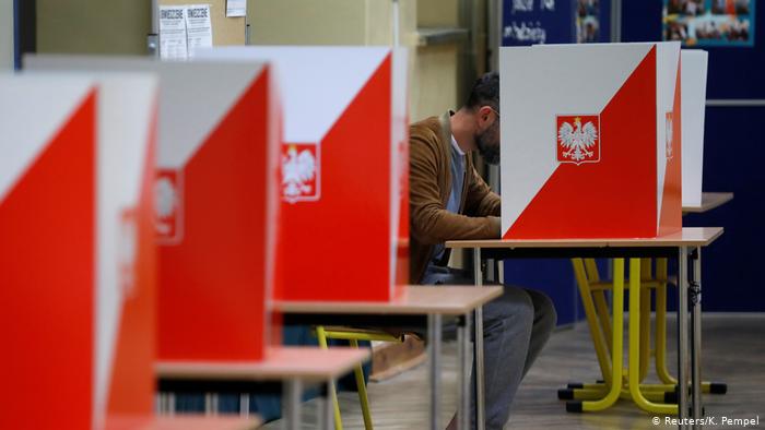 Дуда – лідер першого туру президентських виборів у Польщі