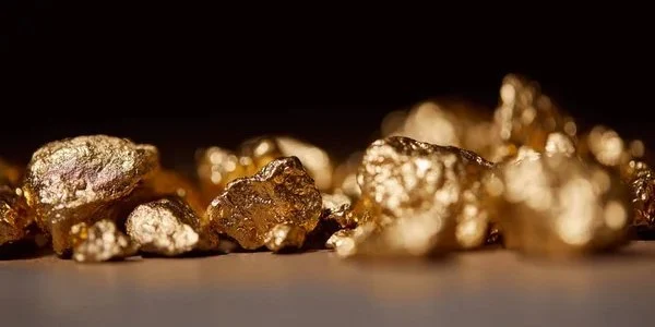 Золото і платина — неочікувані дари від планетезималей
